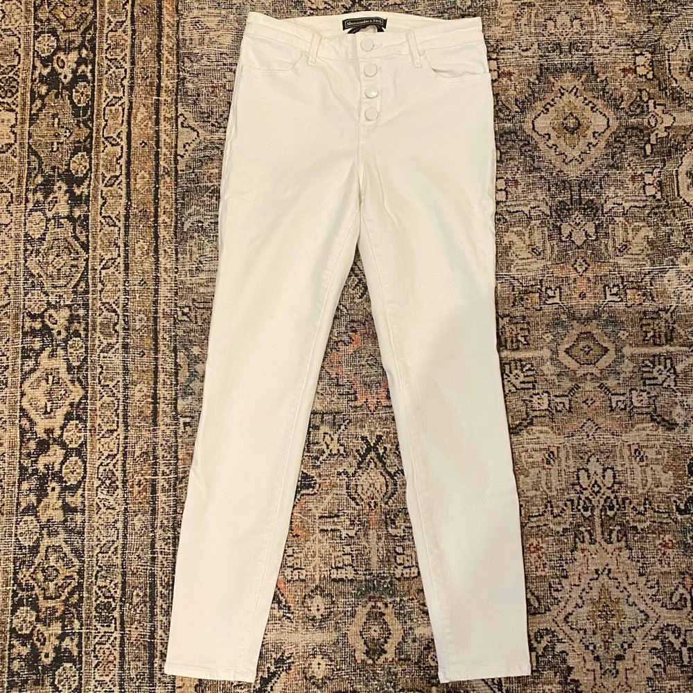 Abercrombie & Fitch Signature Collection White Skinny Jeans